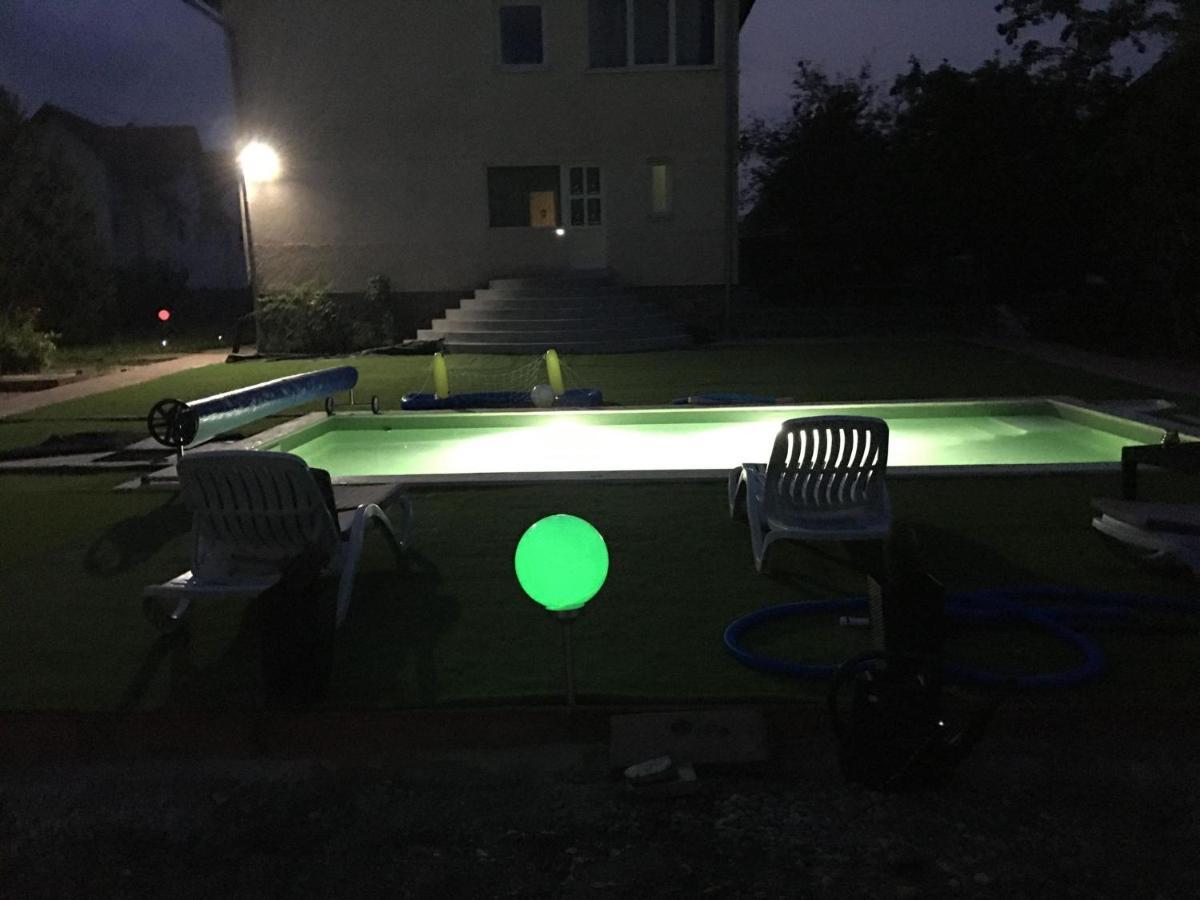 Pensiunea Apolka Panzió Covasna Bagian luar foto