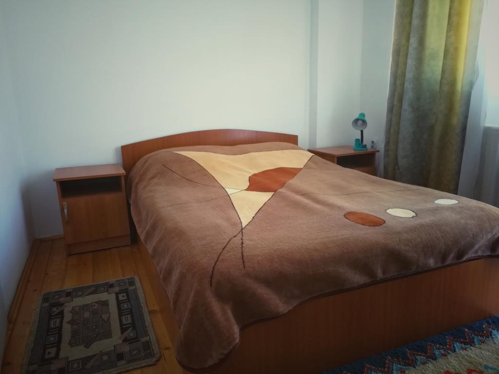 Pensiunea Apolka Panzió Covasna Bagian luar foto